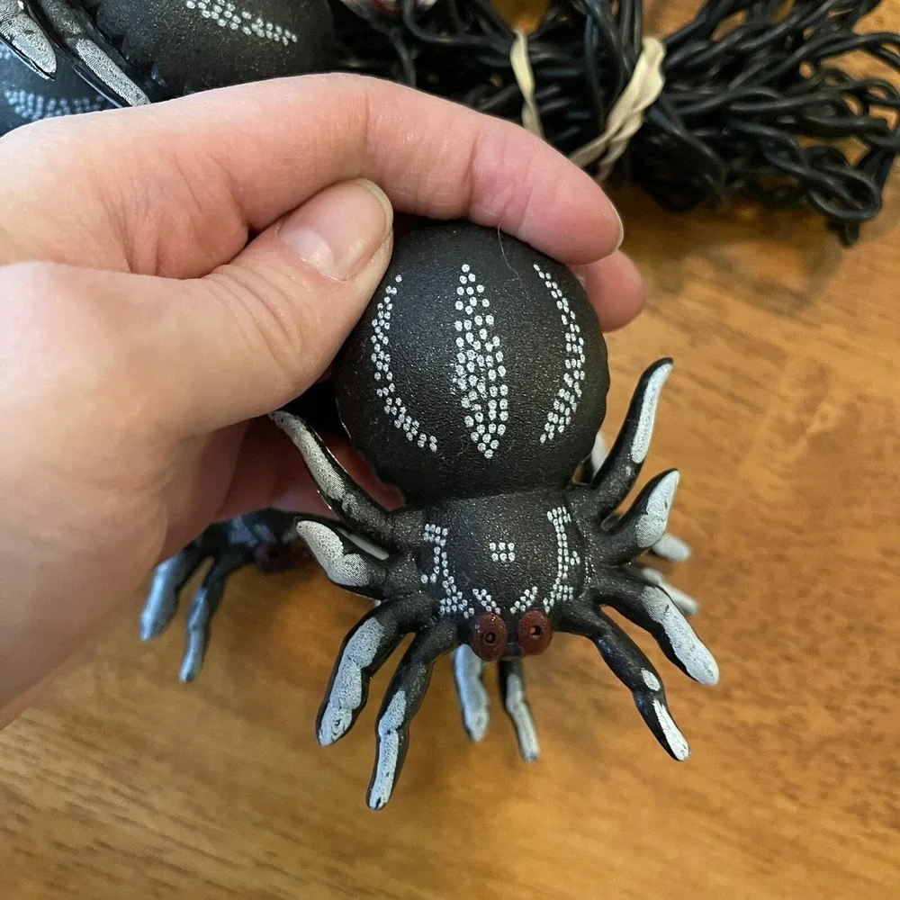 Lot Of 10 Vintage Blow Mold Halloween Spiders W/ Red Eyes‎ String Light Covers